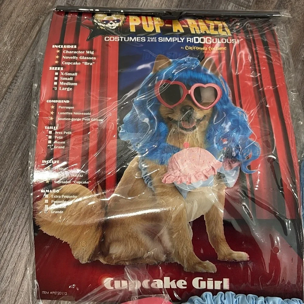 Dog costume - cupcake girl